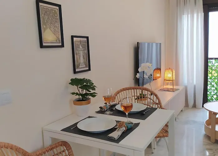 Apartment Sherryflat Trebol - Parking