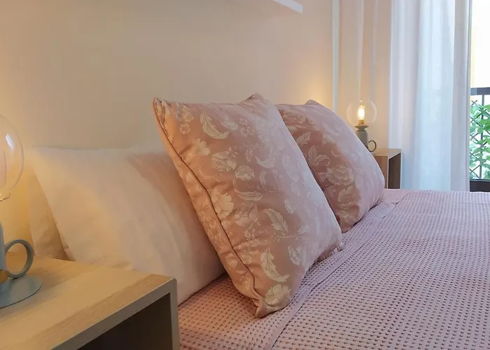 Sherryflat Trebol - Parking *