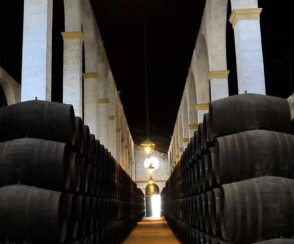 Sherryflat Trebol - Parking *