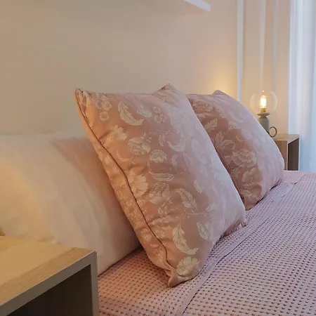 Sherryflat Trebol - Parking *