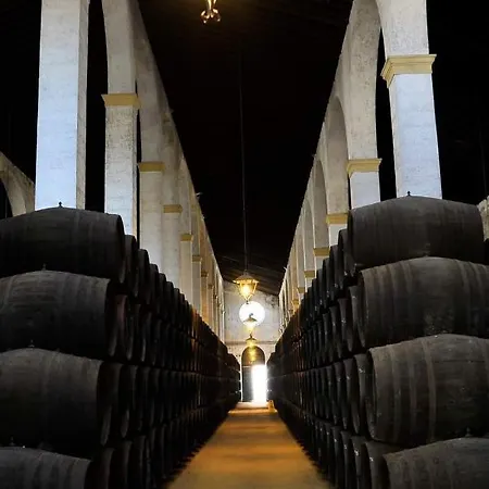 Sherryflat Trebol - Parking *